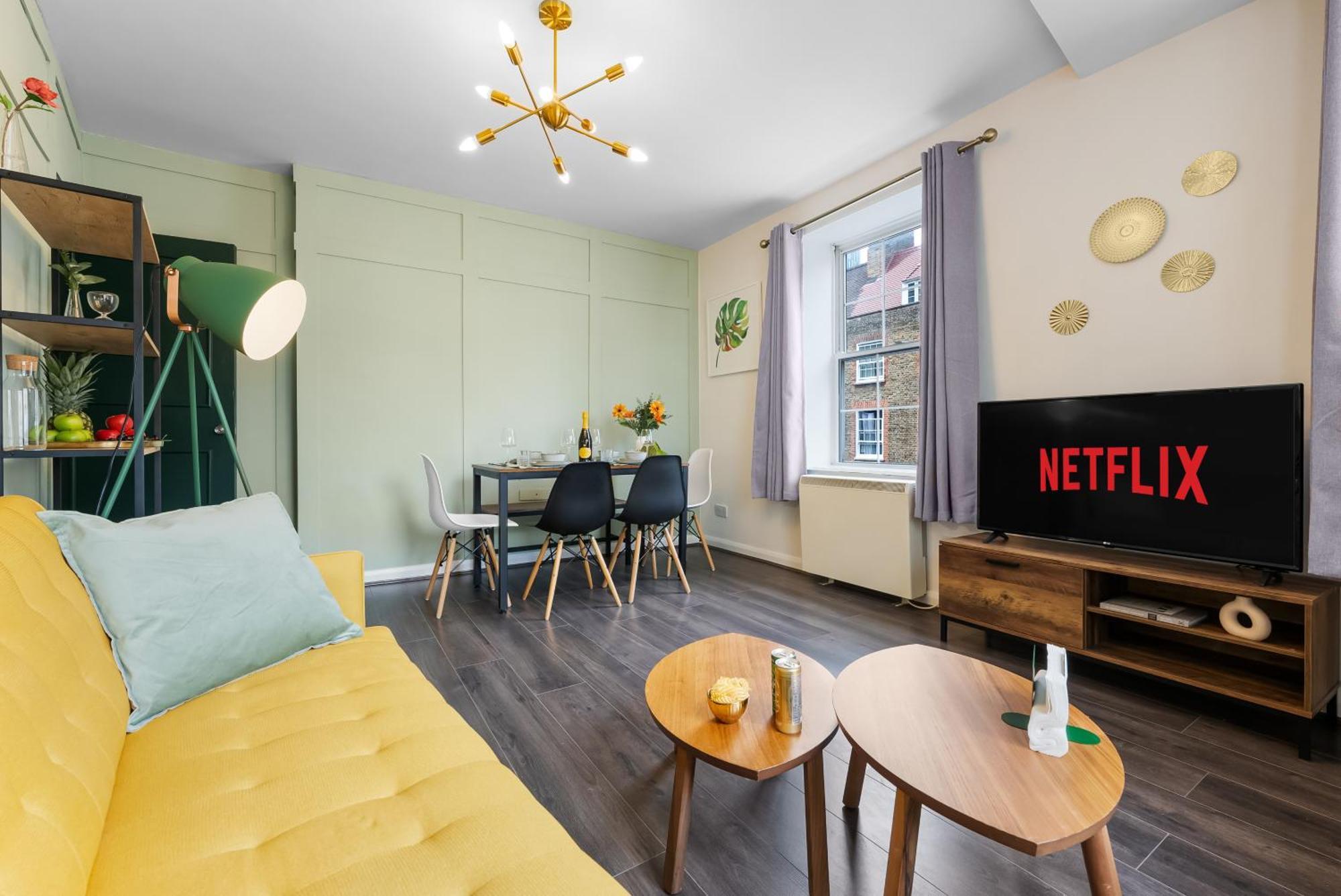 Chic 2 Bedroom Apartment Near Liverpool Street By Gold Stays London Exterior photo